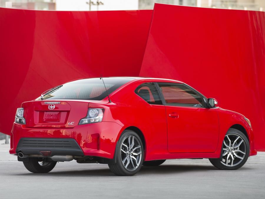  Scion tC 2013 года  (фото 18 из 33)